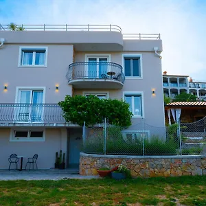 https://nera-plomin.in-istria.net