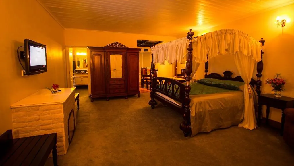 Holiday home The Firs Villa Nuwara Eliya